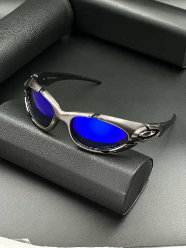 عینک (+++A) اوکلی ترویس کد ۲۵۸۱۶ Oakley